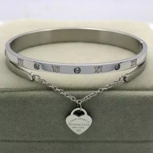 Náramok "Love Bangle" s Visiacim Srdcom